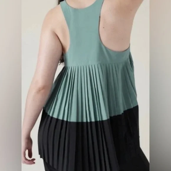 ATHLETA SWING FORWARD PLEATED TANK - Picture 6 of 9